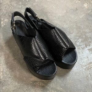 CO Women's Leather Chunk Slingback Sandals Size 39/US 9 In Black